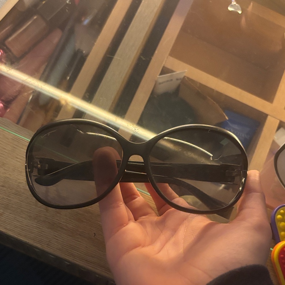 Salvatore Ferragamo black sunglasses discontinued EXTREMELY SCRATCHED